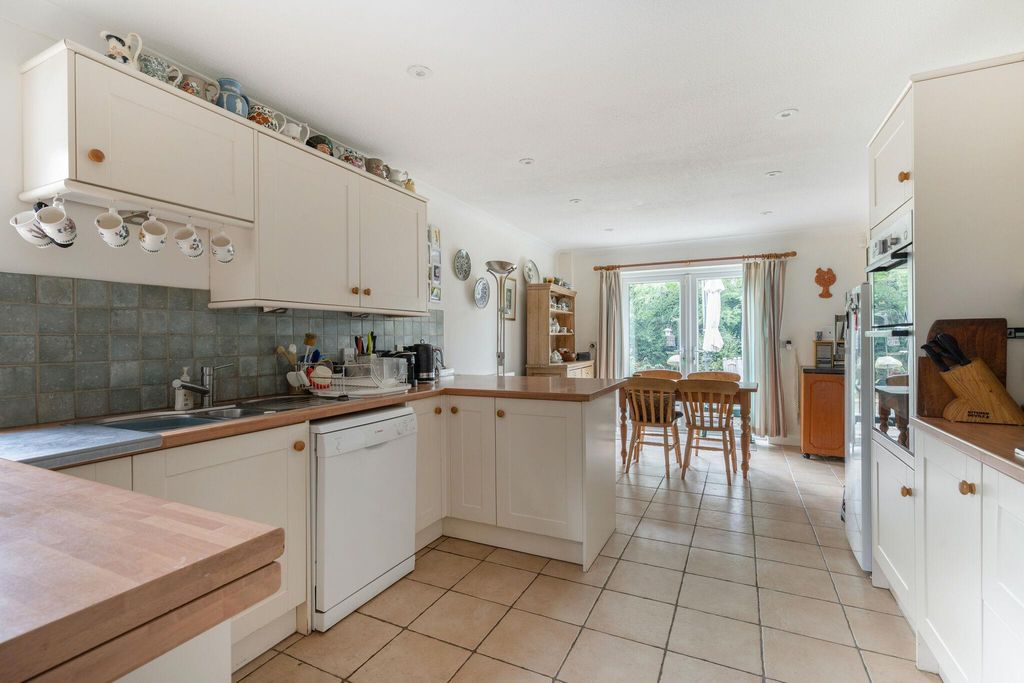 Property photo 3 of 13 Image