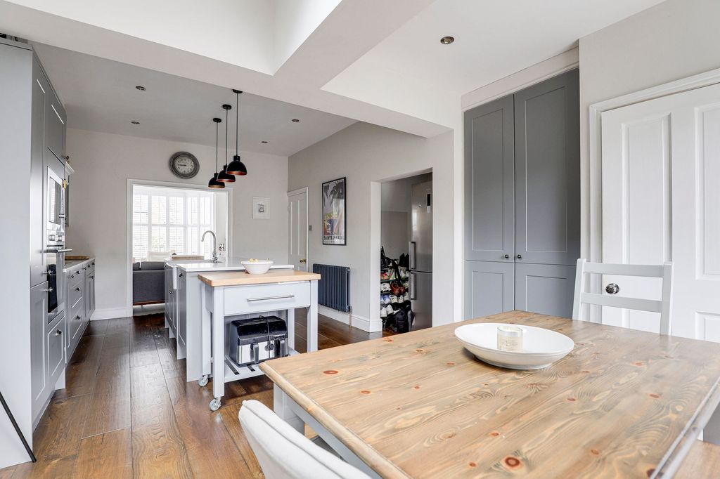 Property photo 3 of 20 Kitchen/Diner