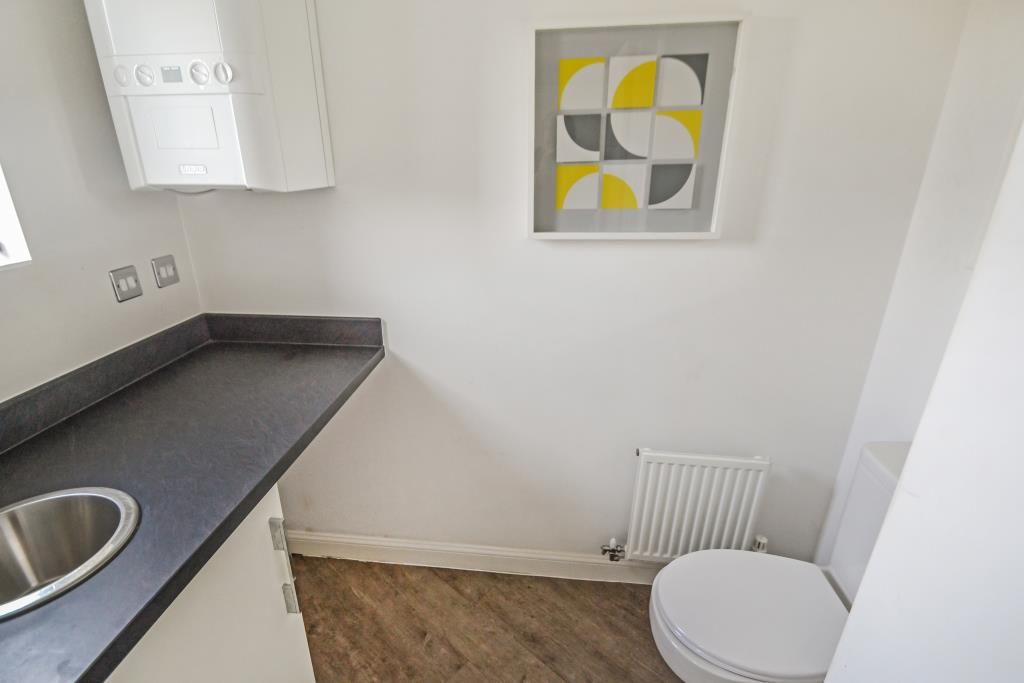 Property photo 3 of 10 Utility Room