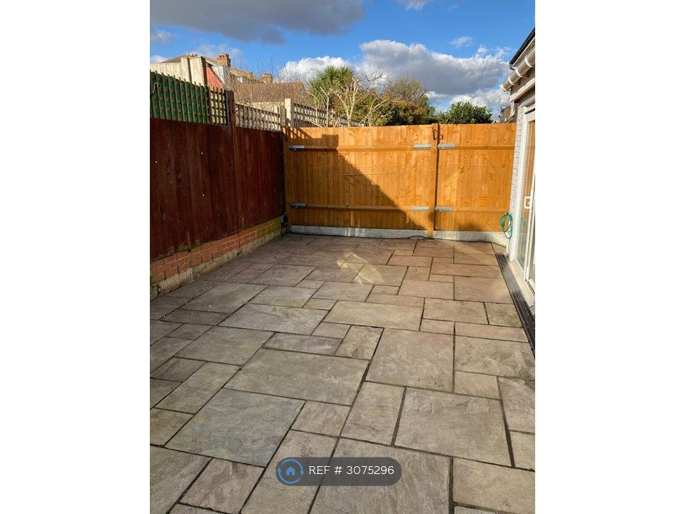Property photo 2 of 13 Back Garden / Patio