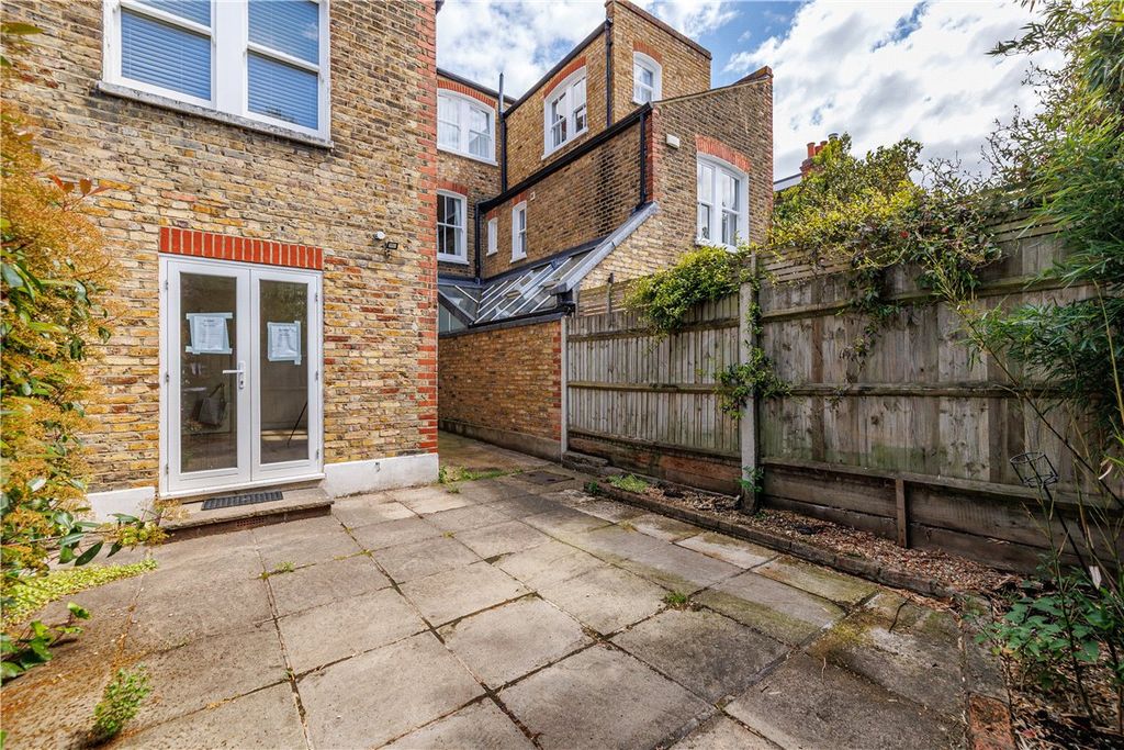 Property photo 2 of 10 Picture No. 08