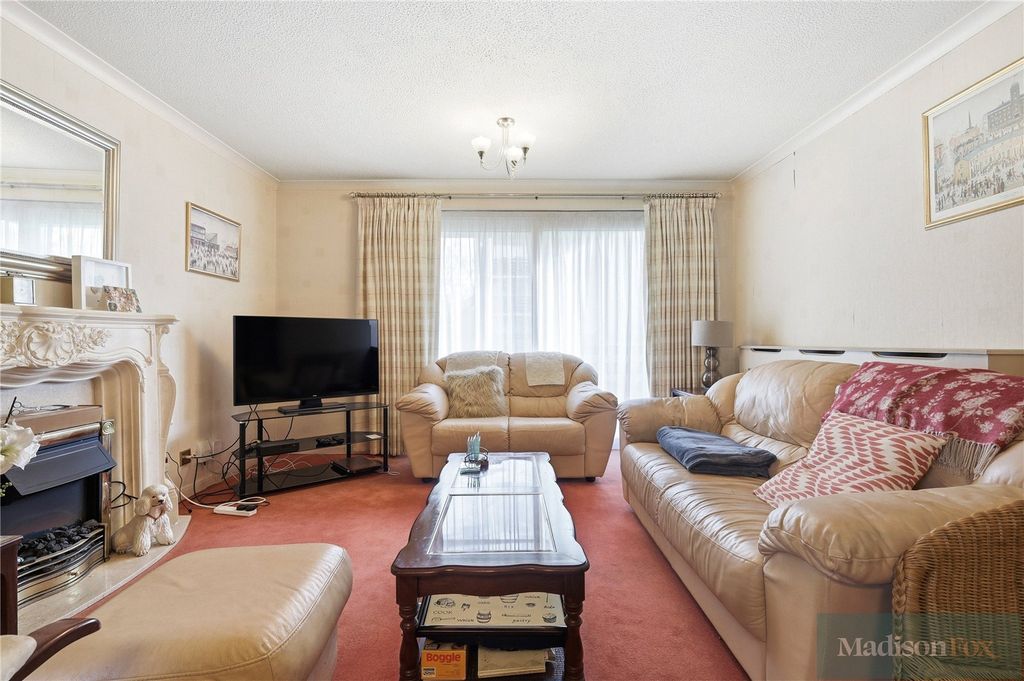 Property photo 2 of 15 Picture No. 16