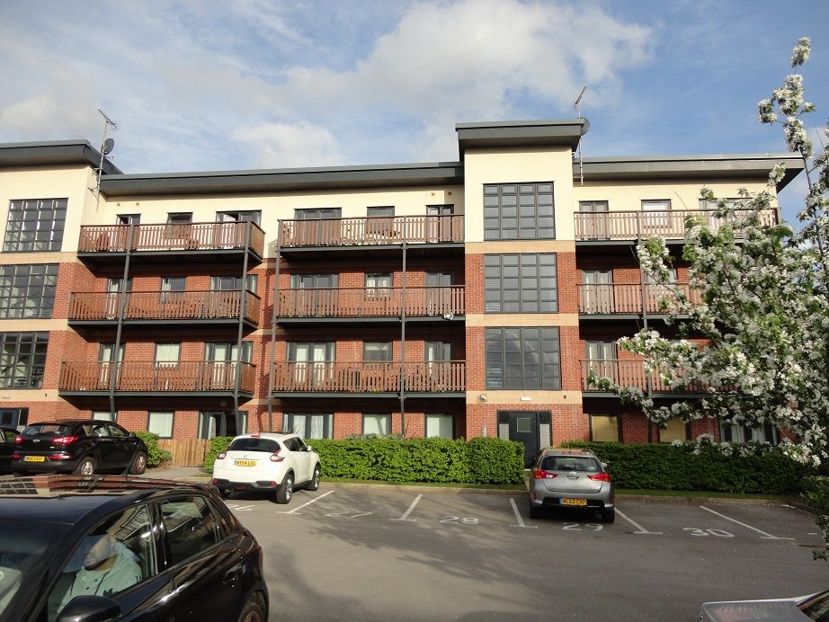 Property photo 1 of 8