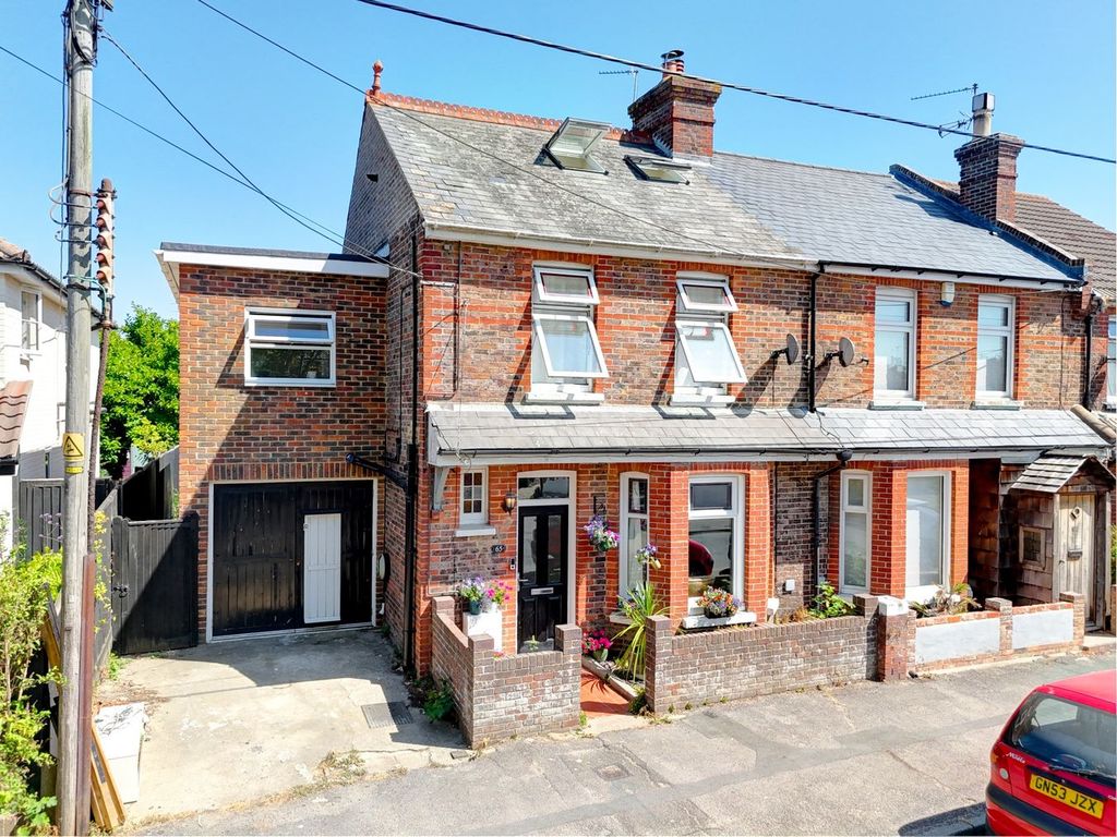Property photo 1 of 37