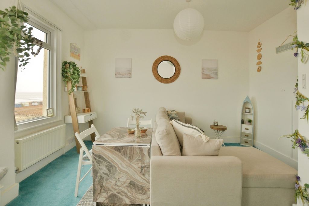 Property photo 3 of 15 Pbox-Img.Jpg