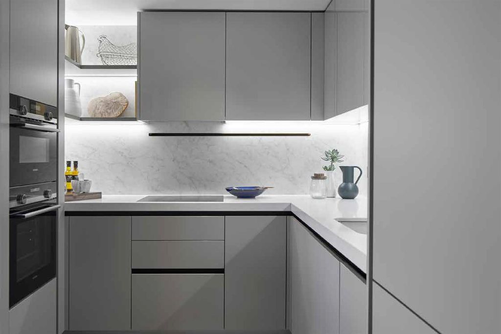 Property photo 1 of 10 Kitchen