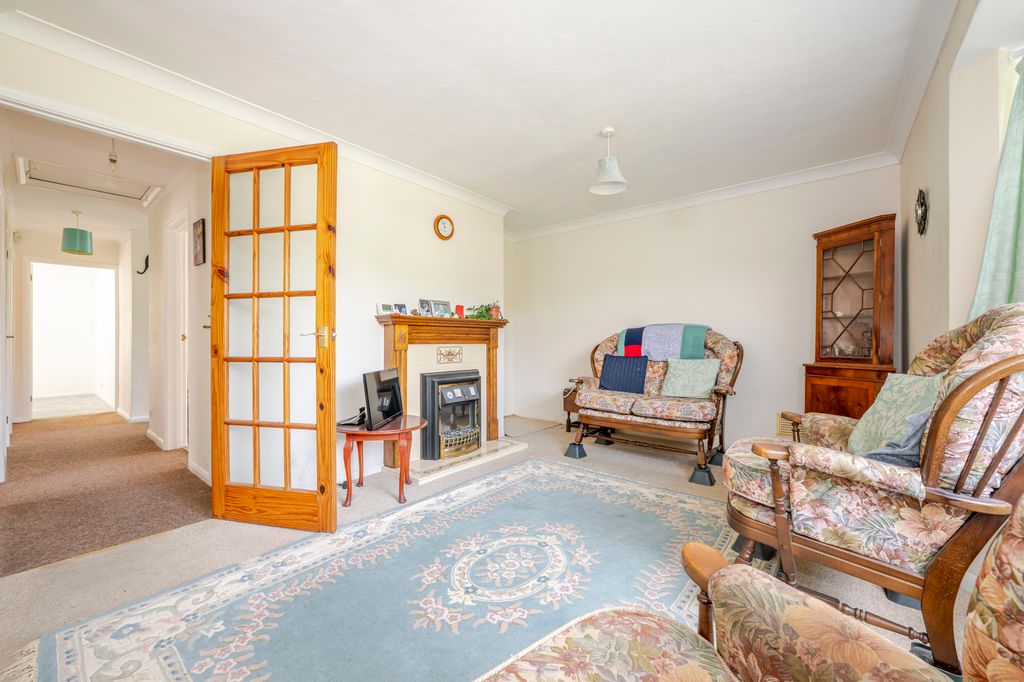 Property photo 3 of 14 Photo 7