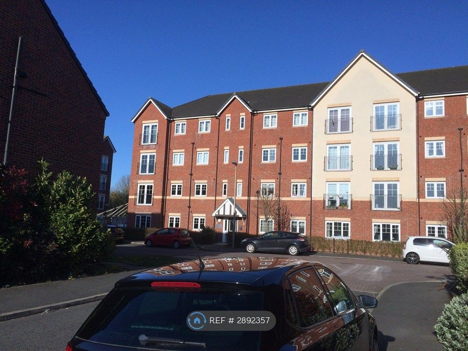 Property photo 3 of 18 St Edmunds House