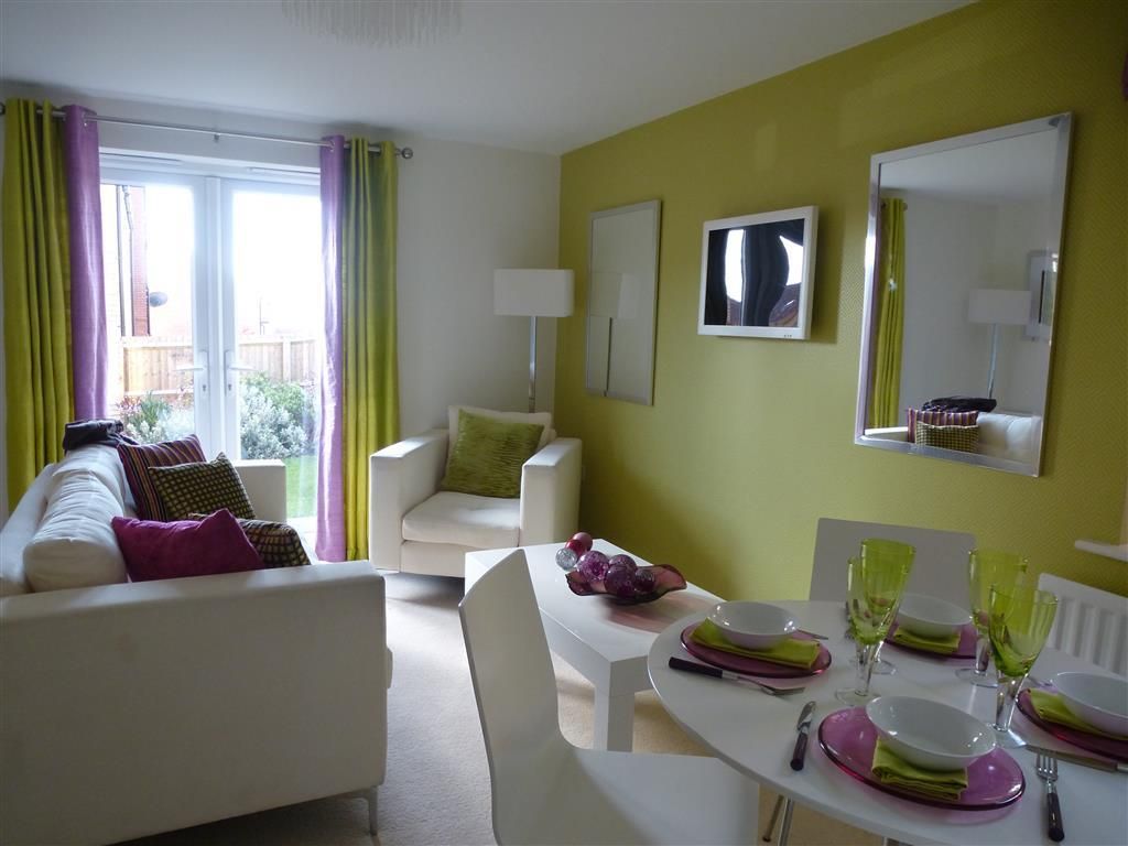 Property photo 2 of 21 Living Room