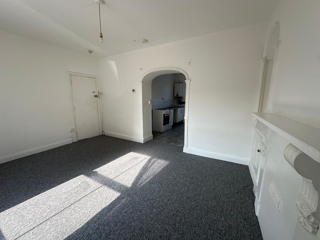 Property photo 3 of 5 Photo 14