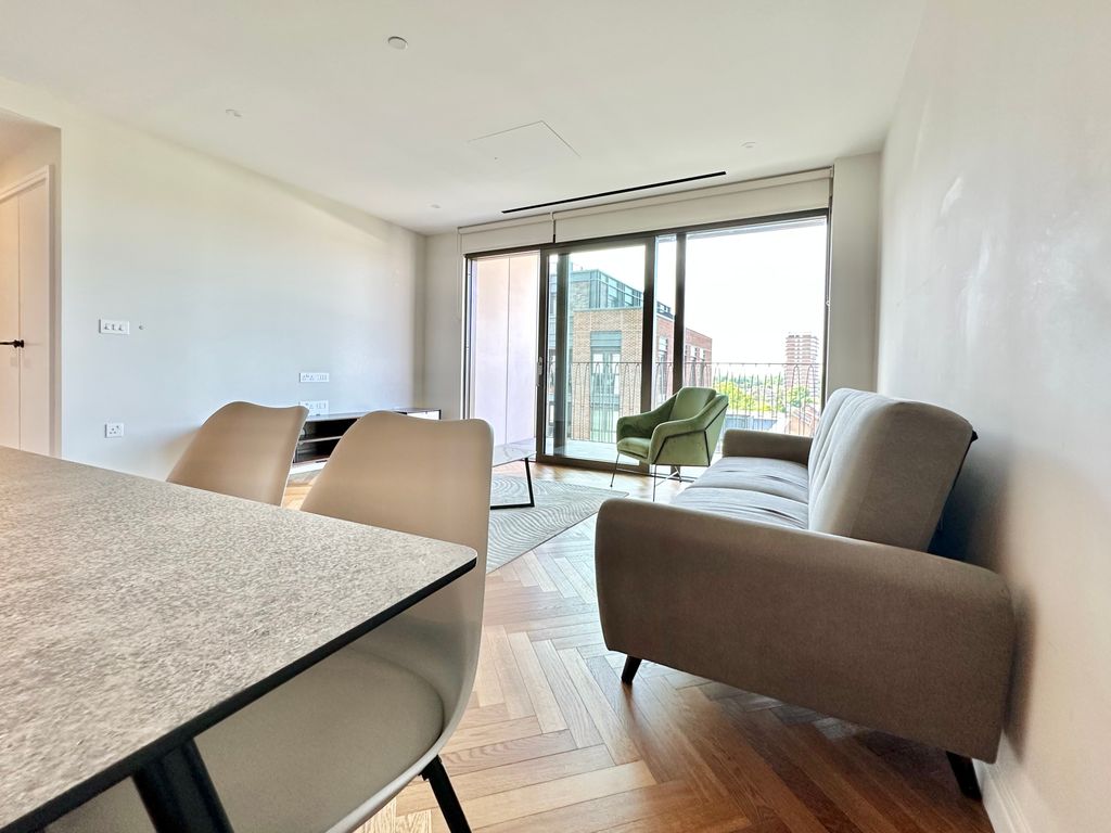 Property photo 3 of 30