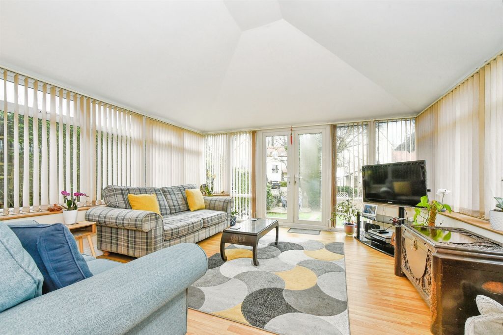 Property photo 2 of 18