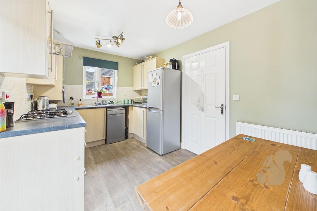 Property photo 3 of 11 Kitchen/Diner