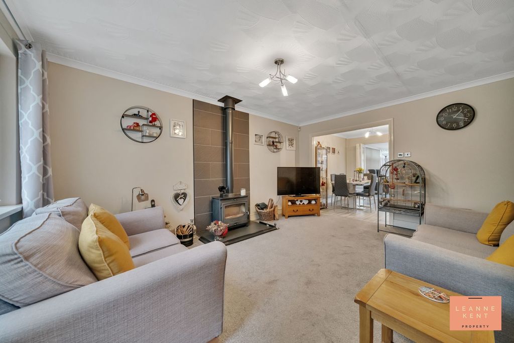 Additional image 7 of 3 bed semi-detached house for saleCwrt Ty Mawr, Caerphilly CF83