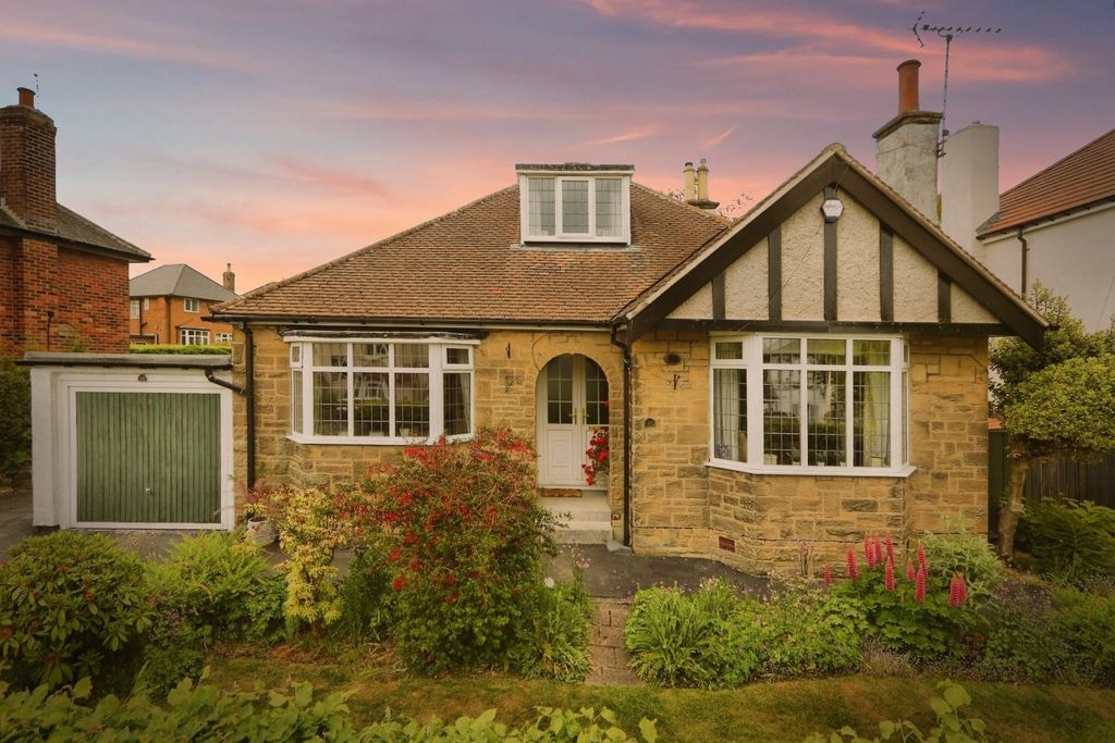 Property photo 1 of 30 Dusk