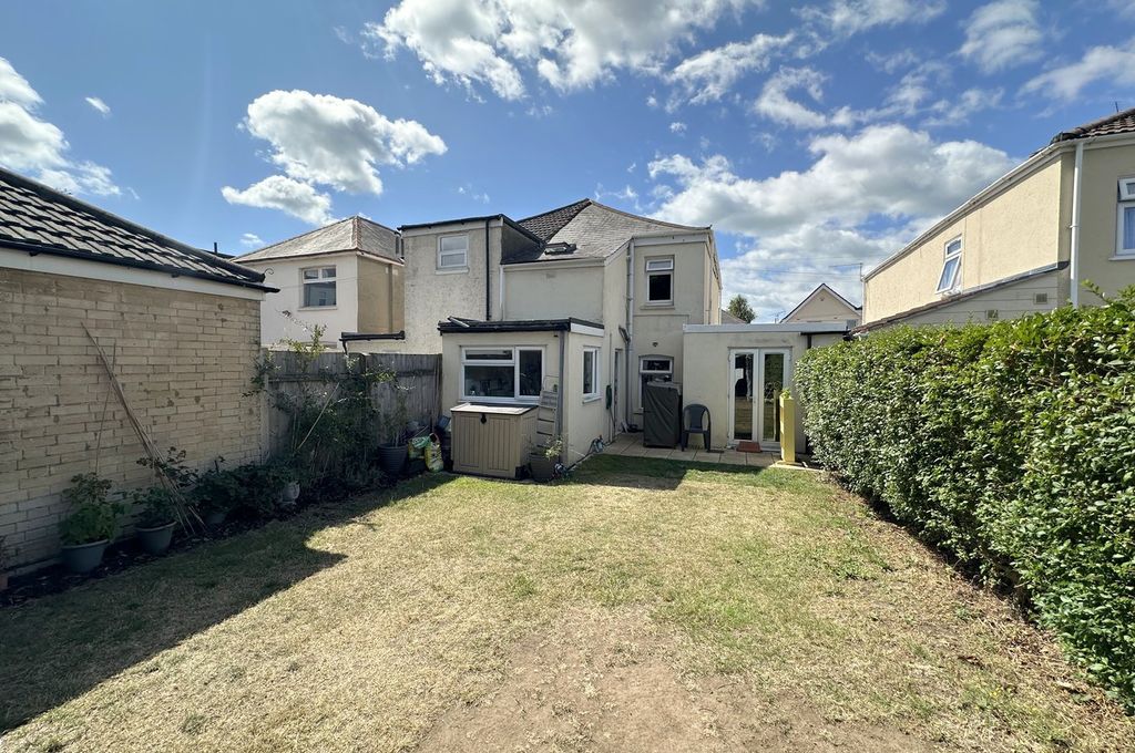 Property photo 3 of 13