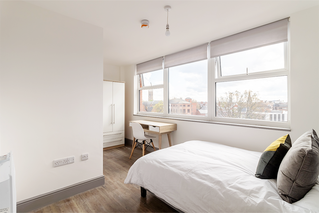 Property photo 2 of 13