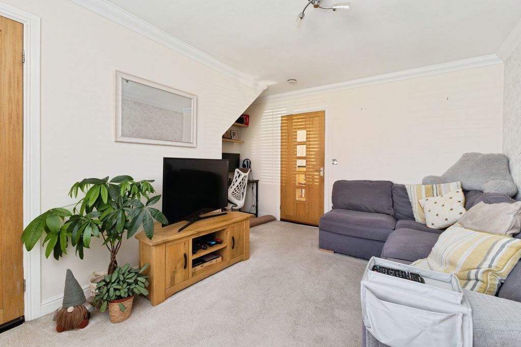 Property photo 3 of 16