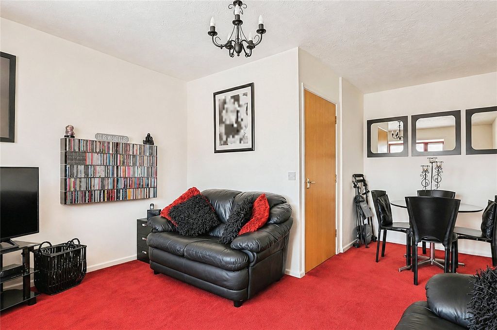 Property photo 2 of 17 Picture No. 19