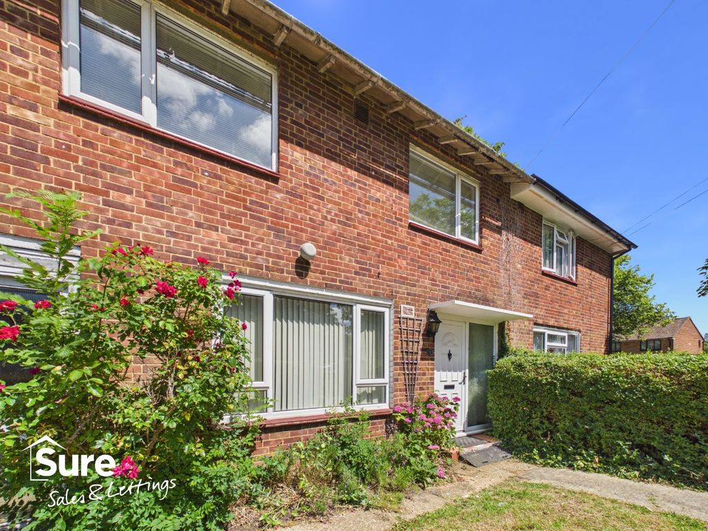 Property photo 2 of 30 5233355