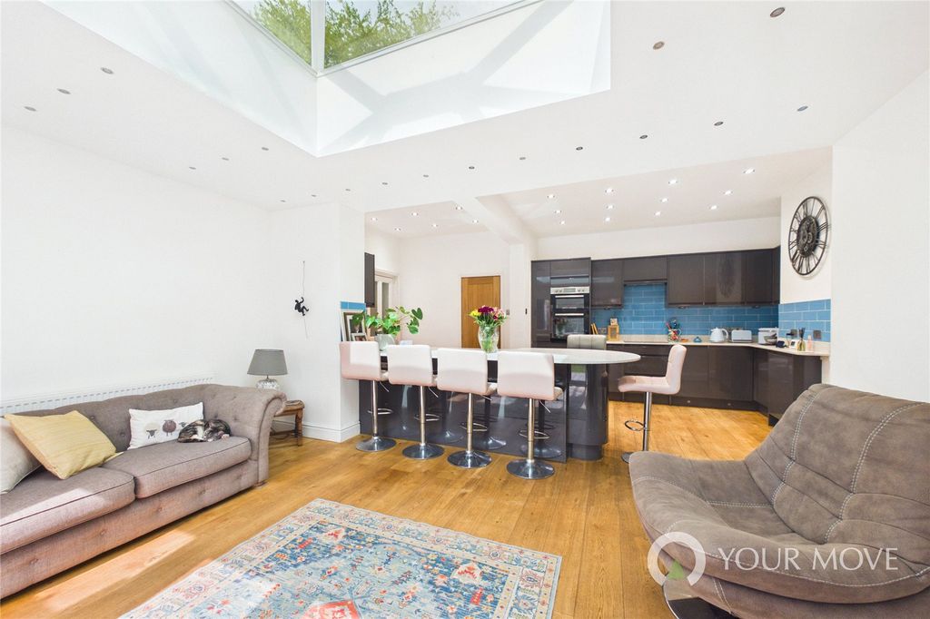 Property photo 2 of 29 Picture No. 03