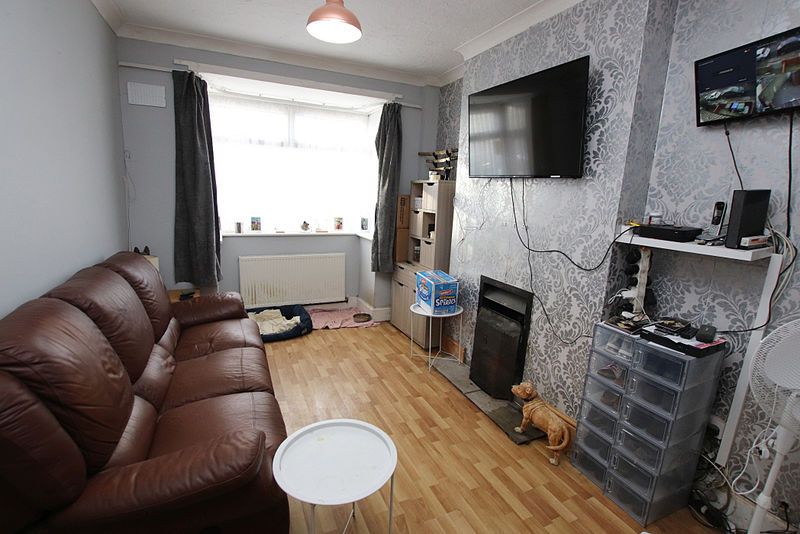 Property photo 2 of 5 Lounge