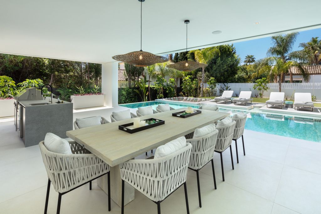 Property photo 3 of 33 Image