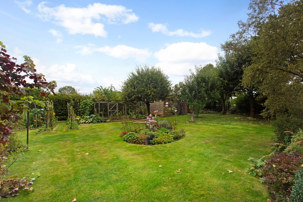 Property photo 3 of 16