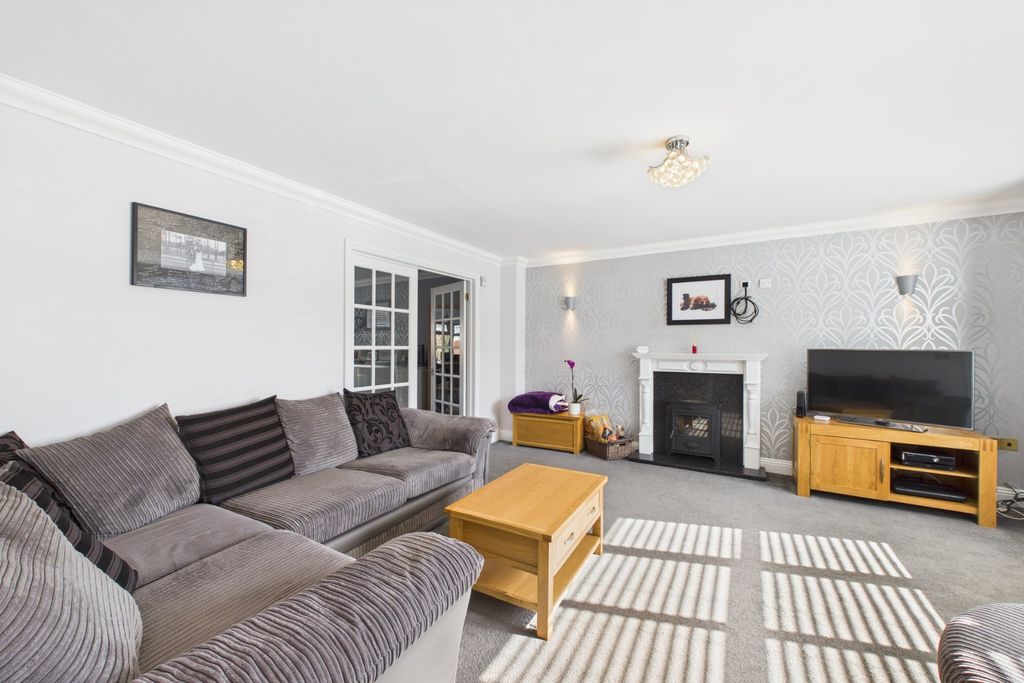 Property photo 2 of 15 Picture No. 01