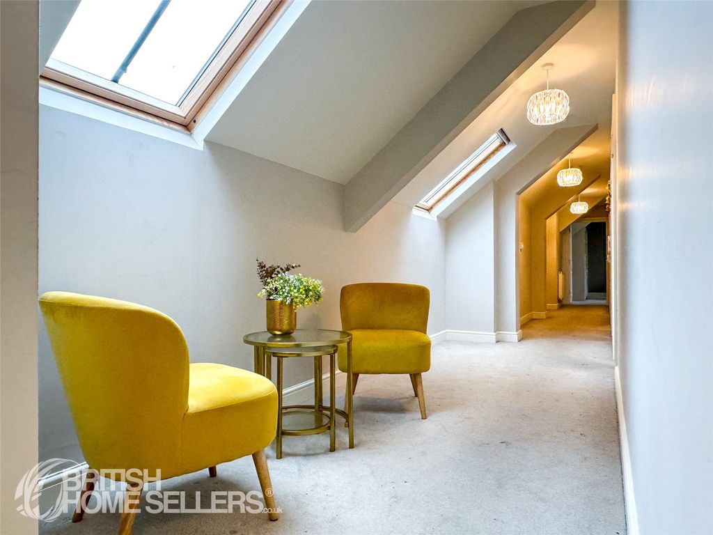 Property photo 2 of 14 Picture No. 06