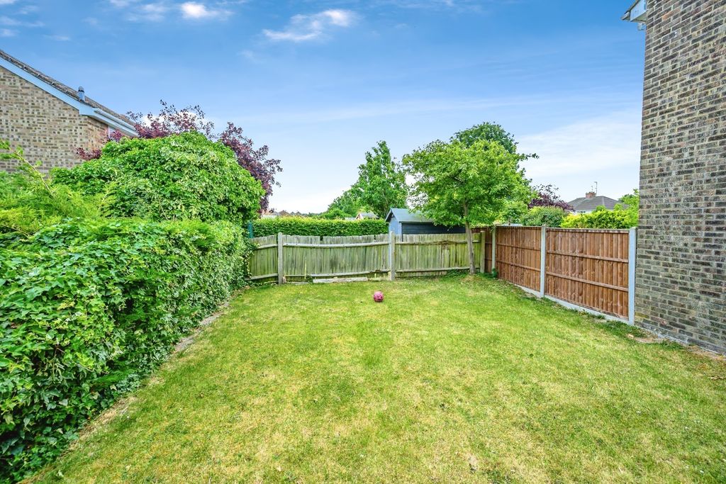Property photo 2 of 16 Garden