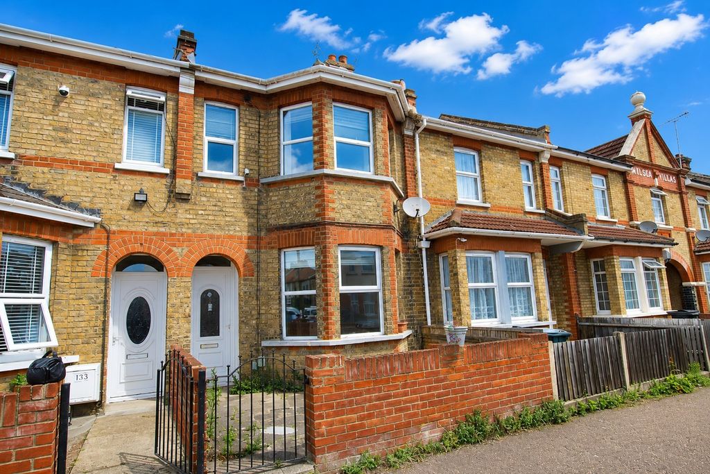 Property photo 2 of 13 Dudley Road 115