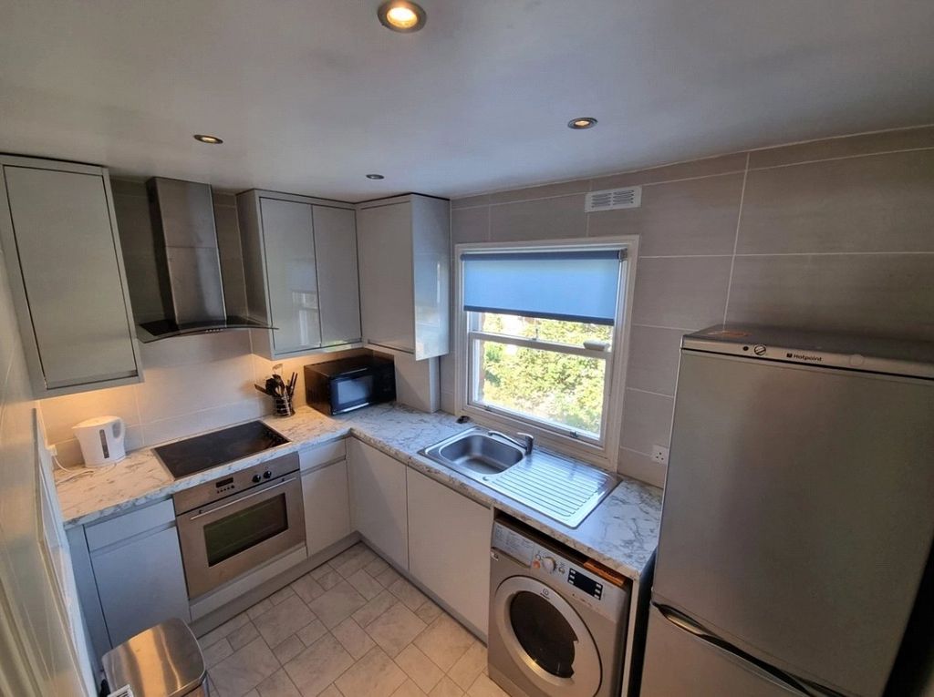 Property photo 3 of 9 Picture No. 04