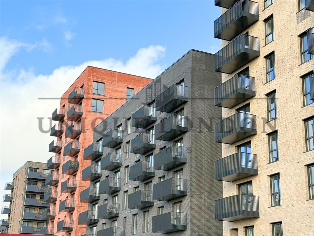 Property photo 3 of 3 424.Png