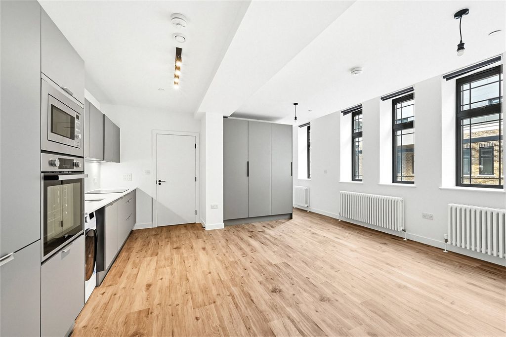 Property photo 1 of 9 Picture No. 06