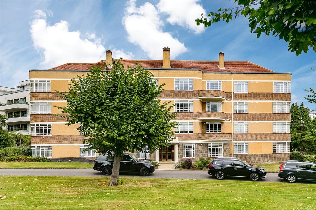 Property photo 3 of 10