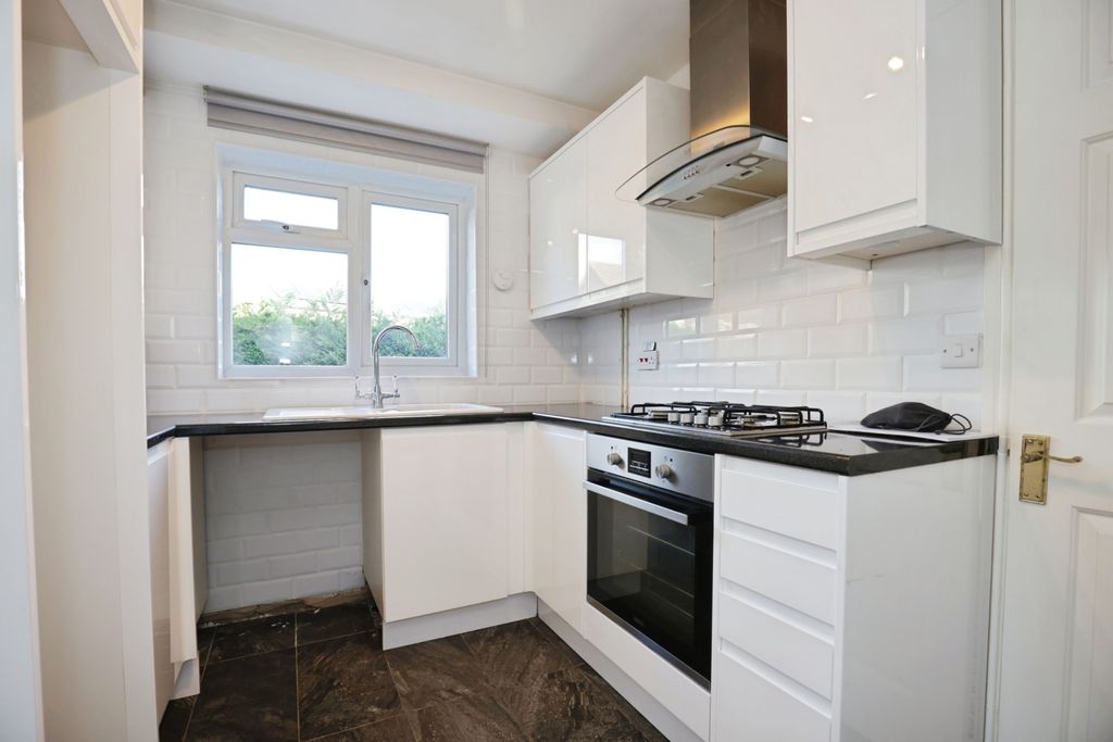 Property photo 2 of 18 Pbox-Img.Jpg