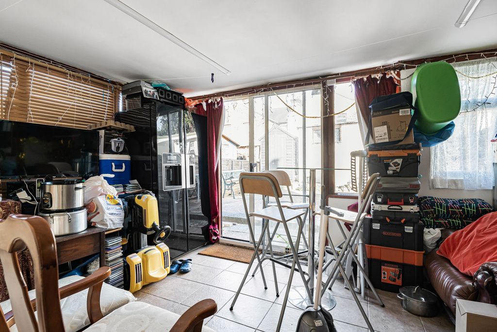 Property photo 3 of 28 Reception Room