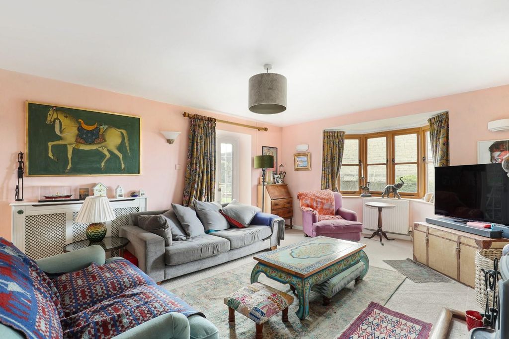 Property photo 2 of 53 Ph31_6430154.Jpg