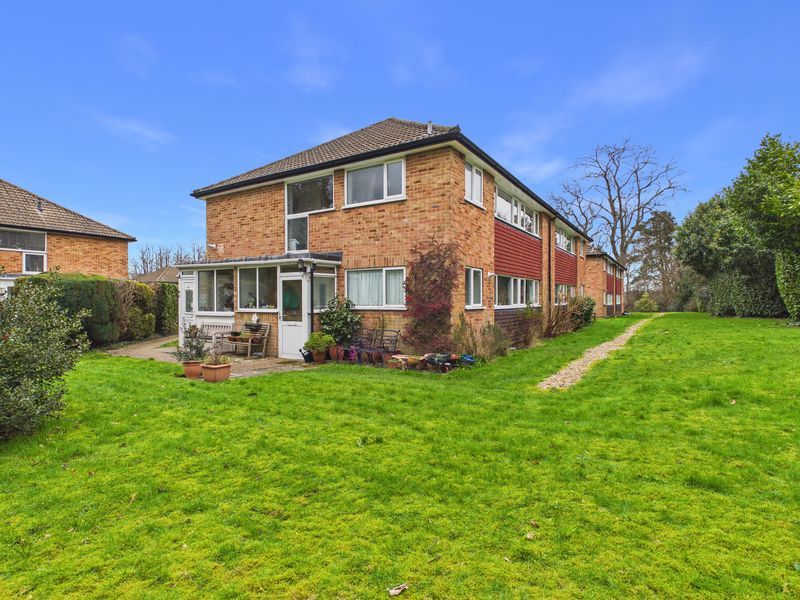 Property photo 2 of 11 Side Aspect &amp; Communal Gardens