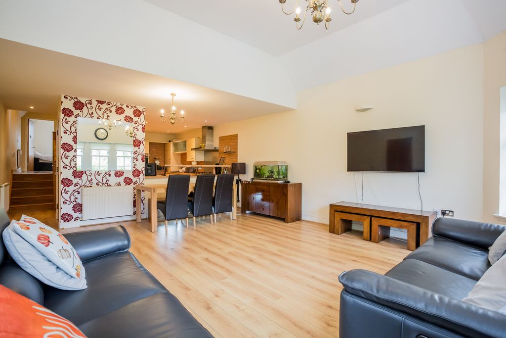 Property photo 2 of 15 Property Image 2