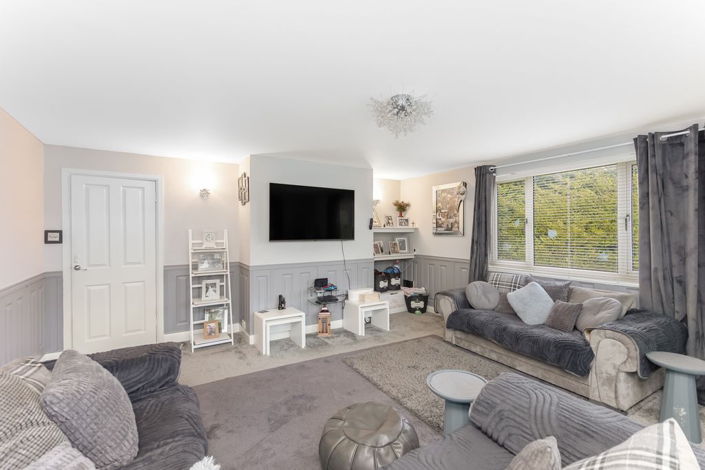 Property photo 3 of 34 Property Image 3