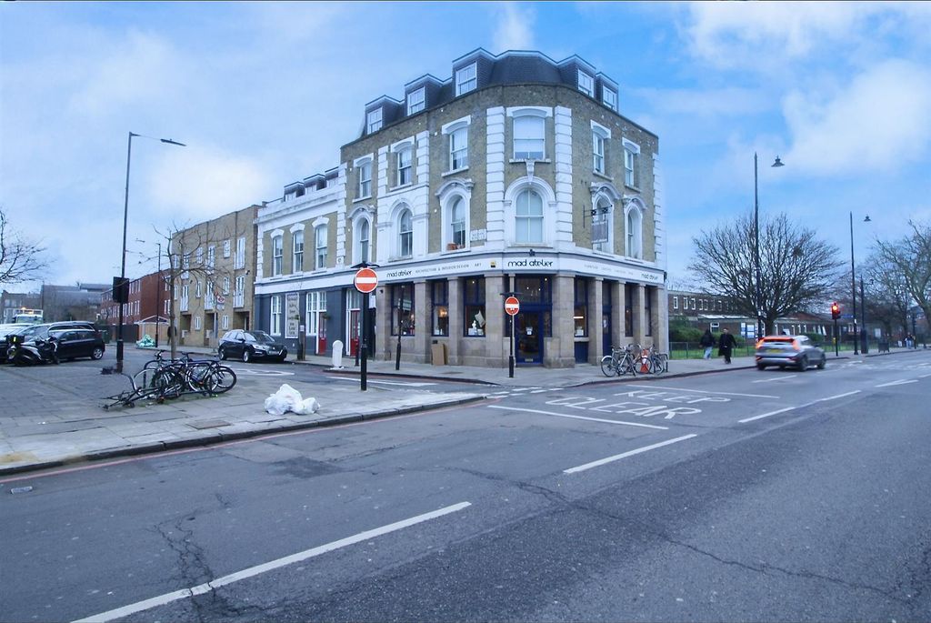 Property photo 1 of 9