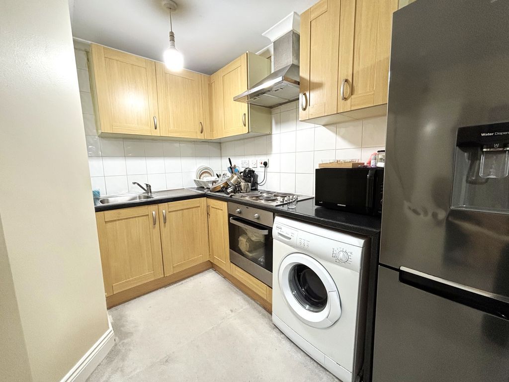 Property photo 2 of 5 Photo 4