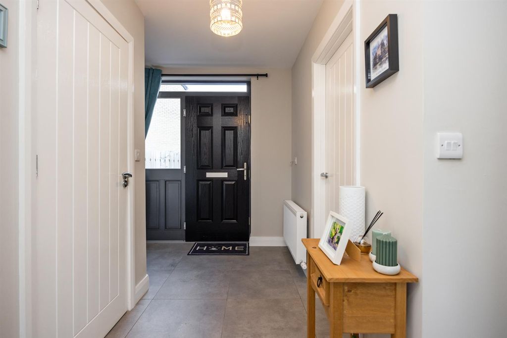 Property photo 3 of 31 14 Edengrove Park North 24.Jpg