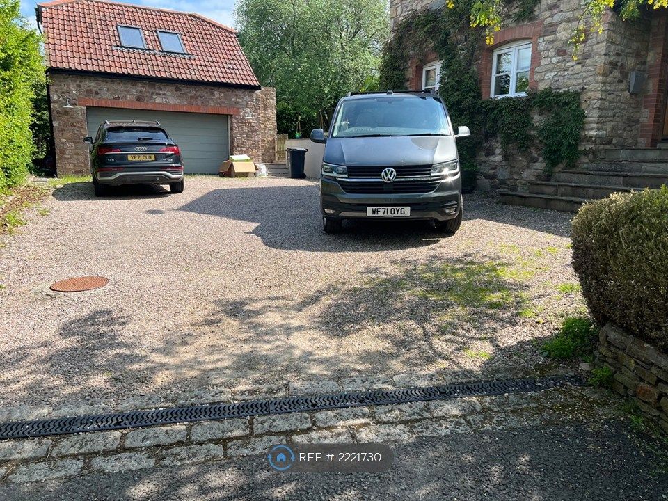 Property photo 2 of 30