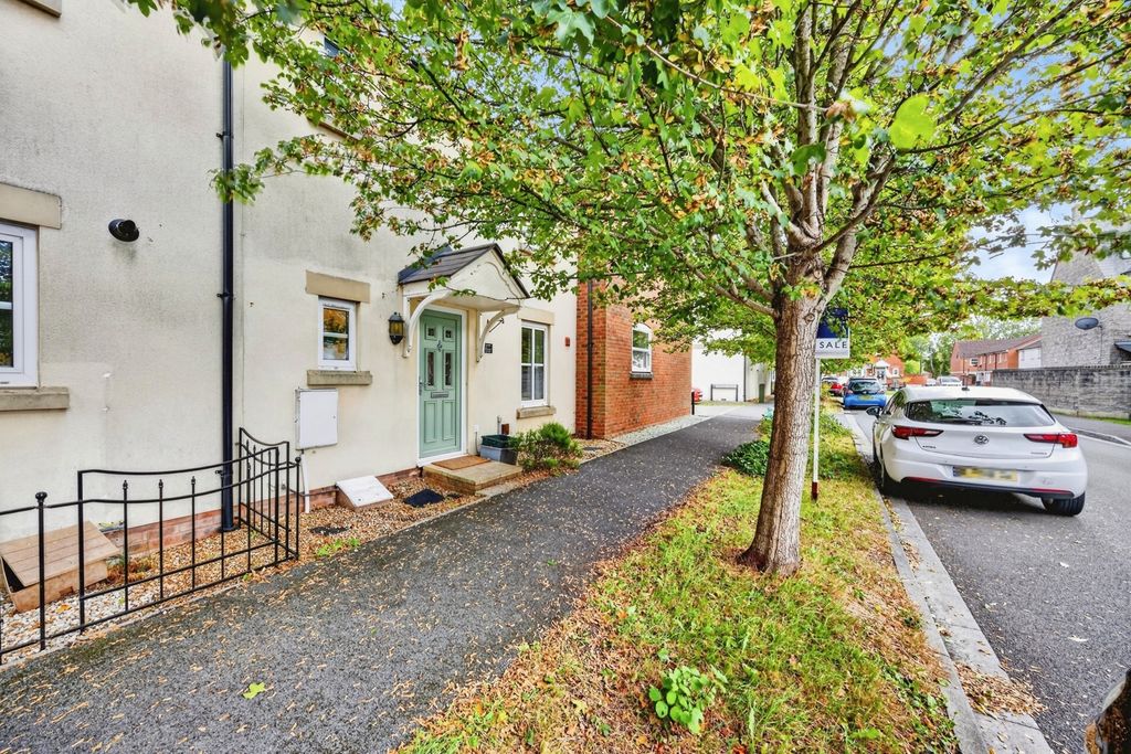 Property photo 1 of 19 Pbox-Img.Jpg