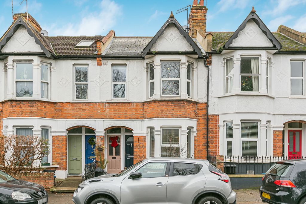 Property photo 1 of 20 Exterior