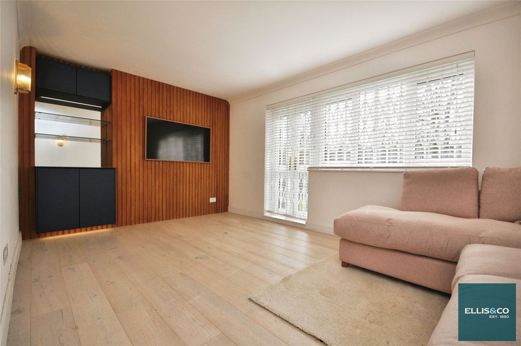 Property photo 2 of 10 Picture No. 01