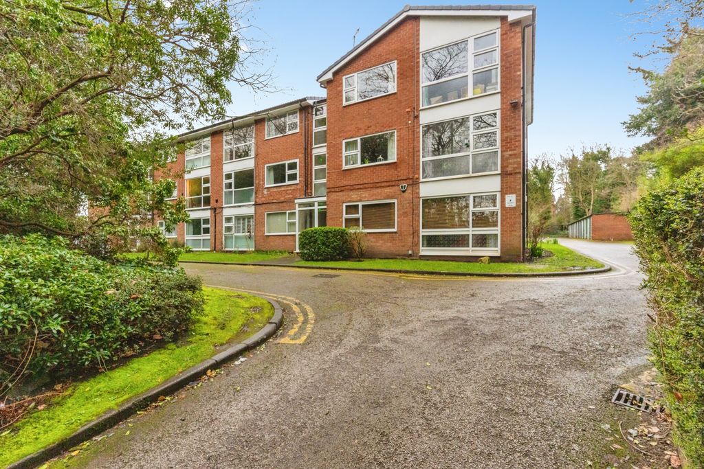 Property photo 1 of 15 Front